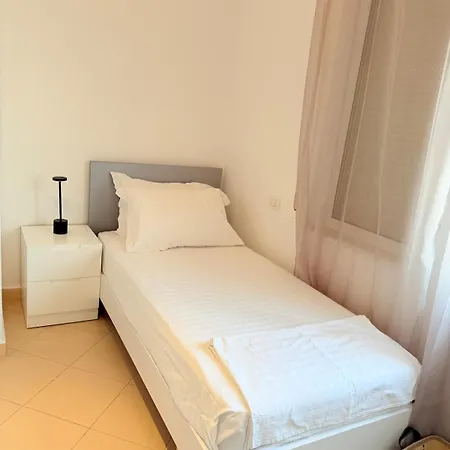 Hl- Steps To The Sea Apartman